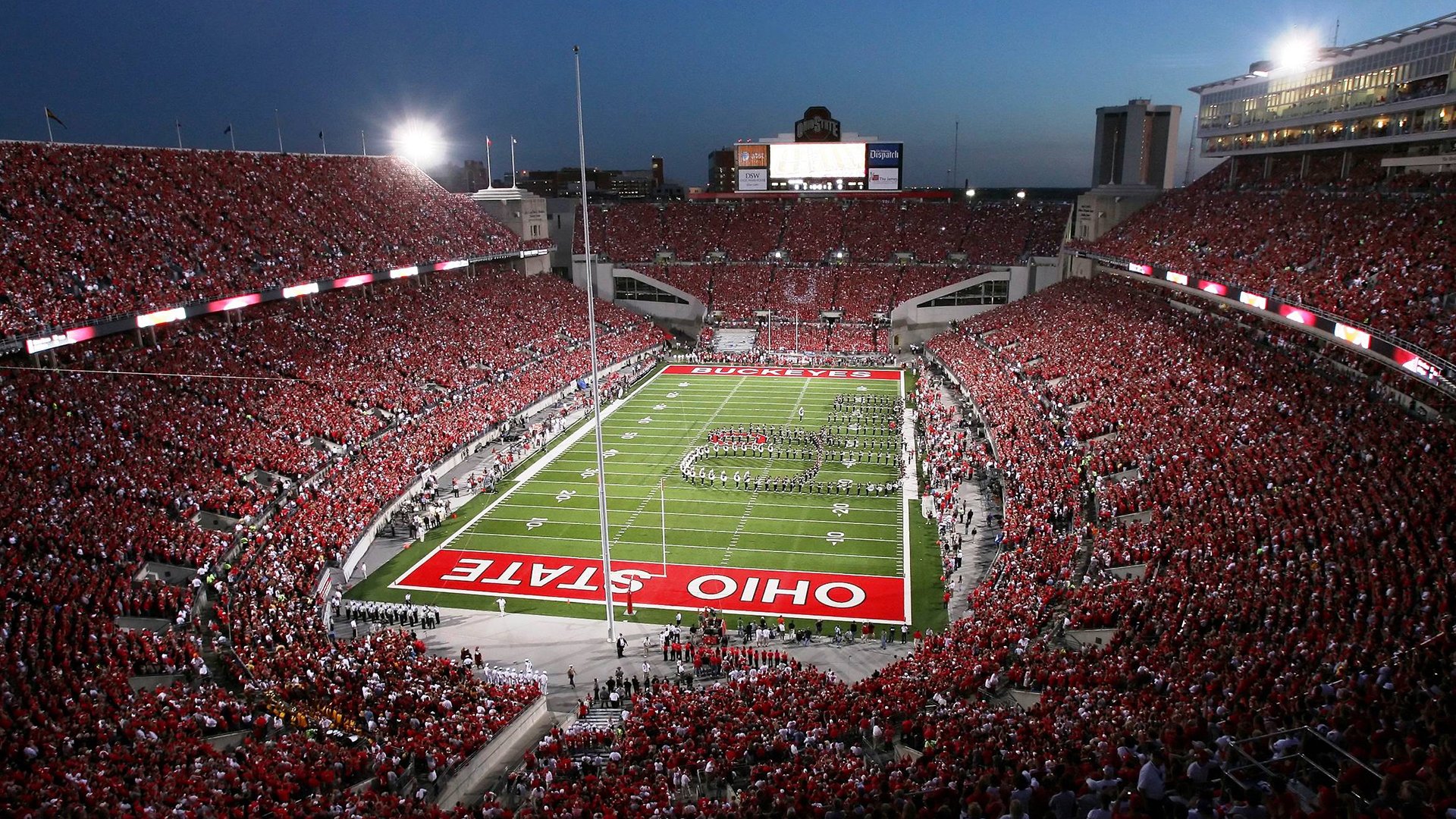 Jiuyou-星光夜跑炫彩开启，点亮城市运动新风尚，星光跑道图片