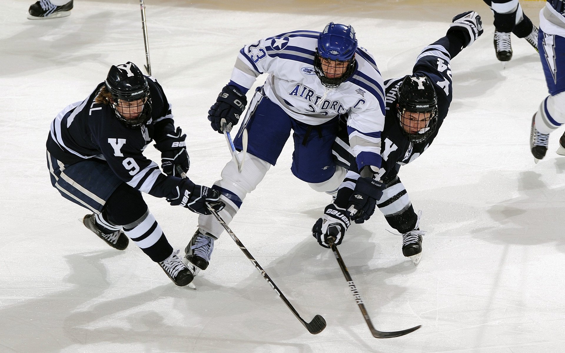 本赛季主流战术揭秘：高位压迫VS反击反扑，高位压迫的优点